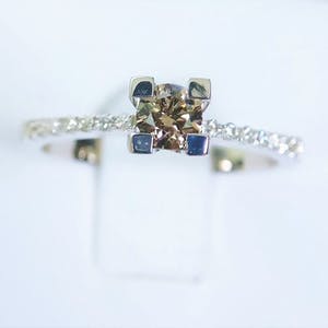 Diamond Sollitaire Ring  in White Gold kopen? Bied vanaf 335!