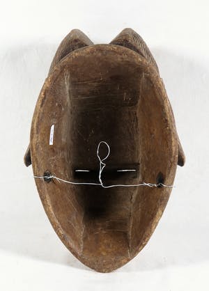 Punu - Vrouwelijk masker met een wit gezicht kopen? Bied vanaf 1!