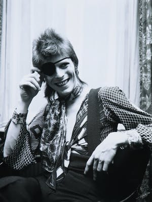 Nico Koster - Portret van David Bowie in het Amstel Hotel in 1973 kopen? Bied vanaf 150!