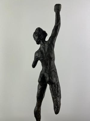 Niet of onleesbaar gesigneerd - Abstracte voorstelling van een vrouw in brons kopen? Bied vanaf 1!