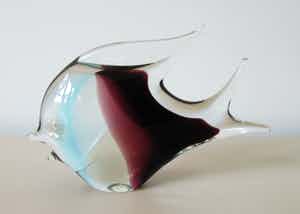 Niet of onleesbaar gesigneerd - Murano glazen figuur van een vis verkocht voor € 1!