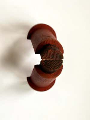 Niet of onleesbaar gesigneerd - Originele industriële houten mal verkocht voor € 1!