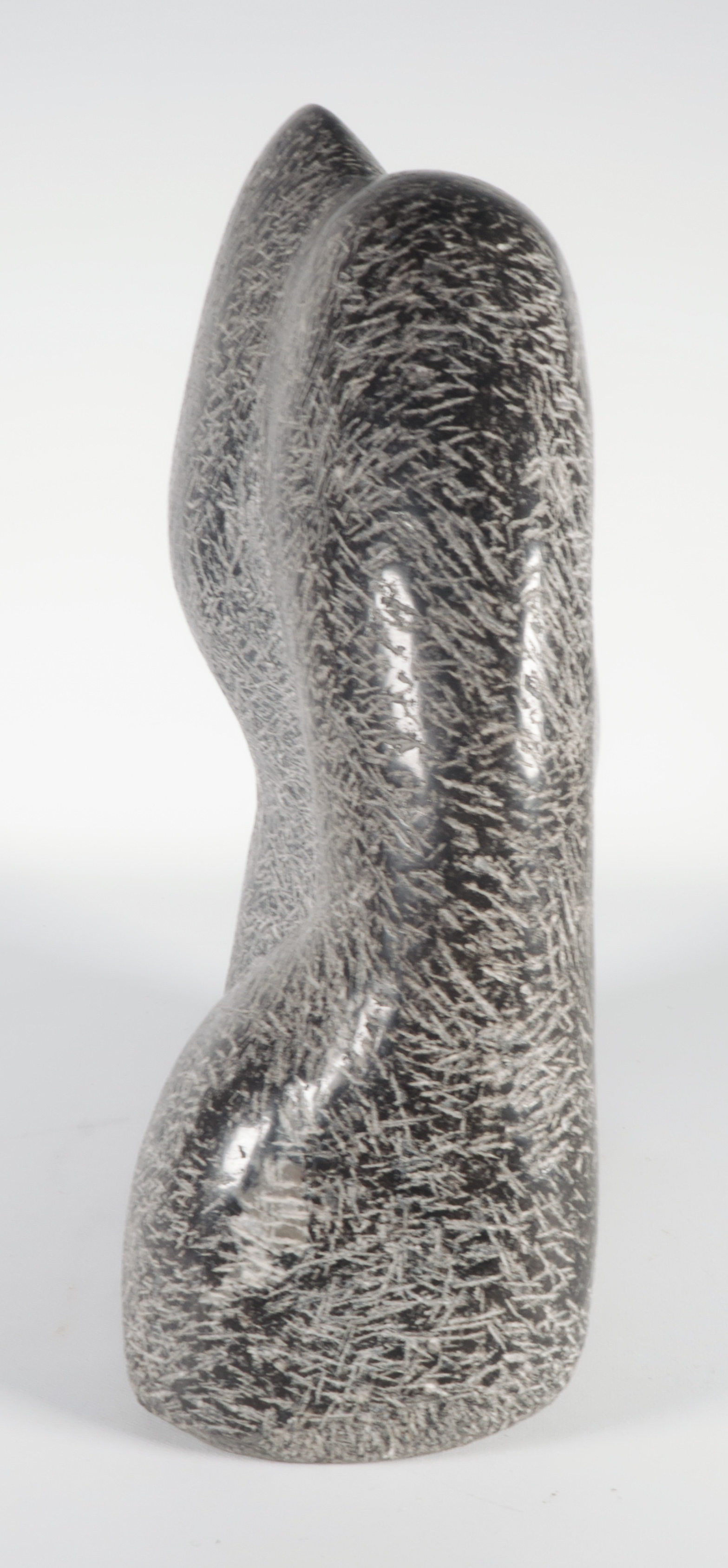 Hans Bos - Sculptuur van arduin, Zonder titel kopen? Bied vanaf 100!