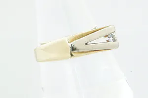 Vintage 14 krt gouden A-symmetrische solitair-ring - bicolor - 0.10ct briljant kopen? Bied vanaf 160!