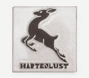 Faience- en Tegelfabriek Westraven - 1 chanoir tegel + 1 vaasje kopen? Bied vanaf 15!