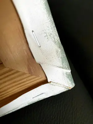 Anita de Harde - De engel weerhoudt Abraham van het offeren van zijn zoon Izaak. kopen? Bied vanaf 50!