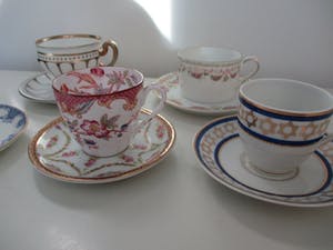 Royal Limoges - Rosenthal, Hutschenreuter e.a. 5 stuks antieke miniatuurkopjes van porselein kopen? Bied vanaf 30!