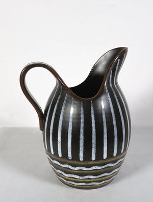 Plateelbakkerij Zuid-Holland - Arnhem Fayencefabriek & Flora Gouda - Lot van vijf keramieken objecten kopen? Bied vanaf 40!