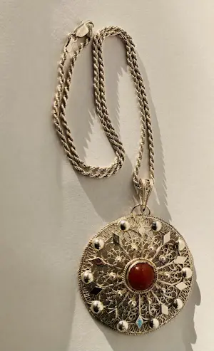 Zilver - 925 ketting met filigrain zilveren hanger met carneool - keurmerken kopen? Bied vanaf 70!