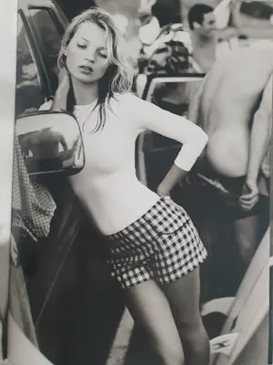 AcheterMario Testino - Kate Moss? Enchérissez de 545!