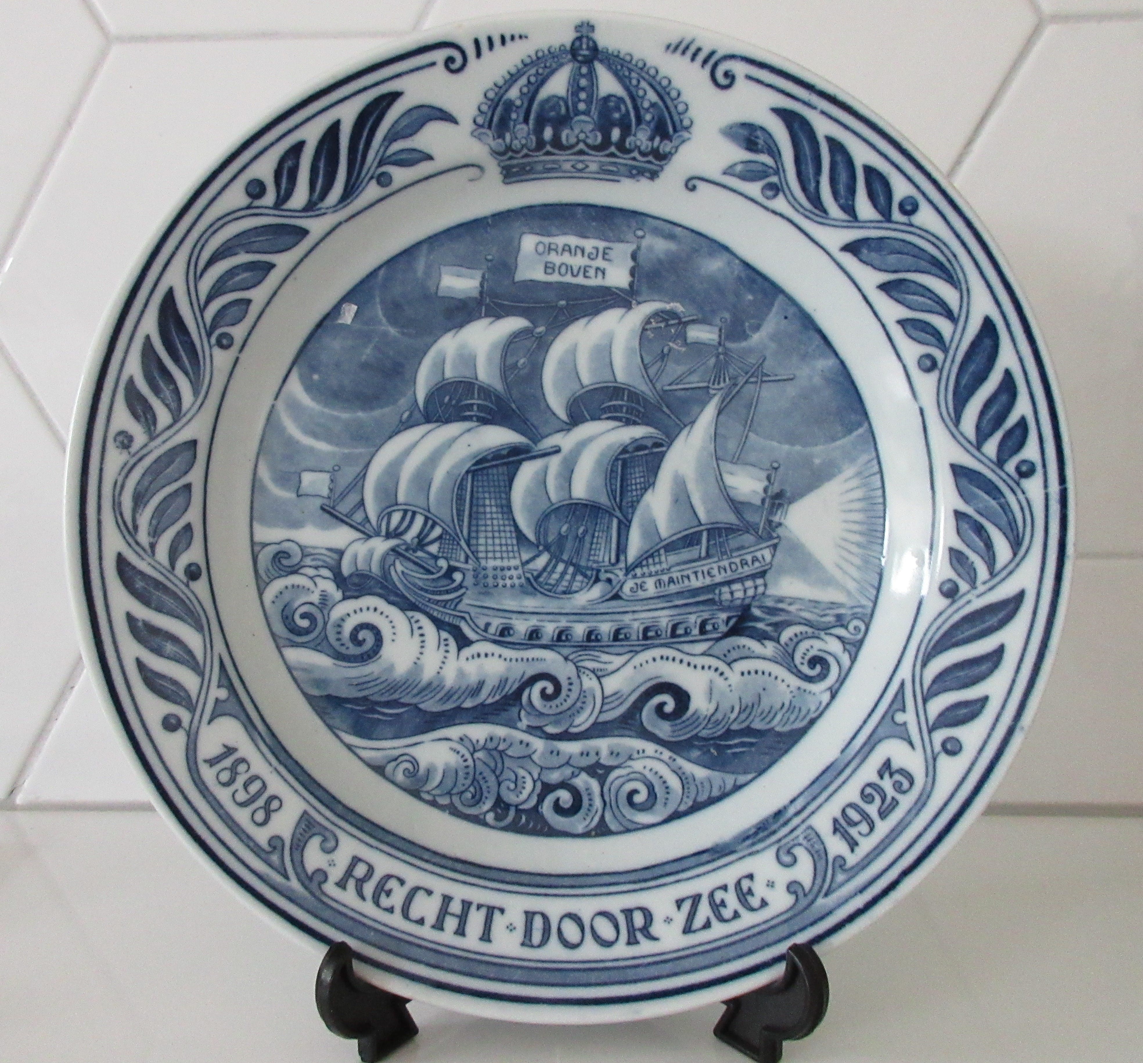 Firma Regout & Co - & Mosa Maastricht - Twee wandborden kopen? Bied vanaf 1!