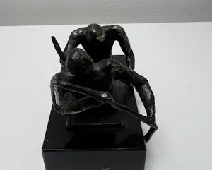 Corry Ammerlaan - Bronzen sculptuur | Aan het roeien kopen? Bied vanaf 20!