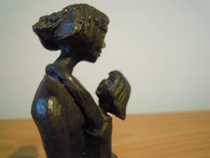 Corry Ammerlaan - Prachtig beeldje van moeder met kind kopen? Bied vanaf 45!