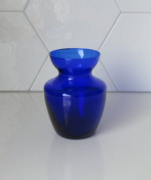 Siem van der Marel - Diepblauw tulpenvaasje - Royal Leerdam kopen? Bied vanaf 25!