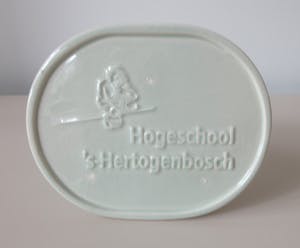 Cor Unum - Waterkan ontwerp Bob van Schie voor de Hogeschool 's-Hertogenbosch kopen? Bied vanaf 32!