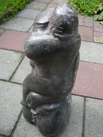 Niet of onleesbaar gesigneerd - Moeder en Kind -betongipsen beeld- kopen? Bied vanaf 1!