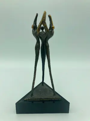 Corry Ammerlaan - handgesigneerde sculptuur | 'Connection' kopen? Bied vanaf 35!