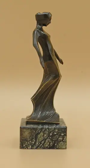 Cris Agterberg - vrouwenfiguur kopen? Bied vanaf 1500!