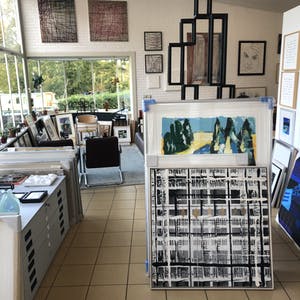 Rob de Graaf - Compositie met zwart en wit en zes bladeren (GROOT) kopen? Bied vanaf 925!