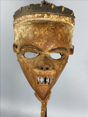 Pende - Old Tribal used mask - Congo kopen? Bied vanaf 45!