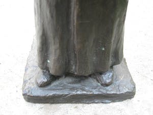 Niet of onleesbaar gesigneerd - Lezend Rabbi met wetsrol kopen? Bied vanaf 1!