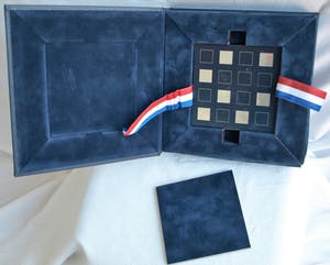 Koninklijke Van Kempen & Begeer - Zilver in floatglas , “Perspectief” – ontwerp: Hein Antheunis, 1997 kopen? Bied vanaf 1!