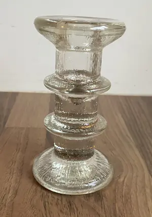 Pukeberg Glass - Twee ijsglazen kandelaren ontwerp Stafan Gellerstedt kopen? Bied vanaf 35!