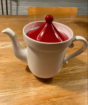 Potterie De Driehoek - Potterie De Driehoek, Huizen, Theepot – Cor van Tricht – model Laren – jaren 70 kopen? Bied vanaf 35!