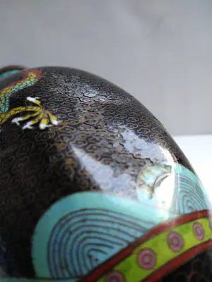 Niet of onleesbaar gesigneerd - Cloissonné schaal en vaas kopen? Bied vanaf 1!