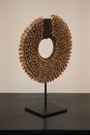 Nieuw-Guinea - Schelpenketting kopen? Bied vanaf 25!