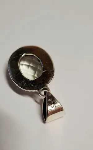 Nieuwe Zilveren hanger met facetgeslepen licht groene Amethist kopen? Bied vanaf 60!