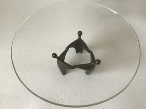 Corry Ammerlaan - Glazen schaal op sculptuur kopen? Bied vanaf 45!