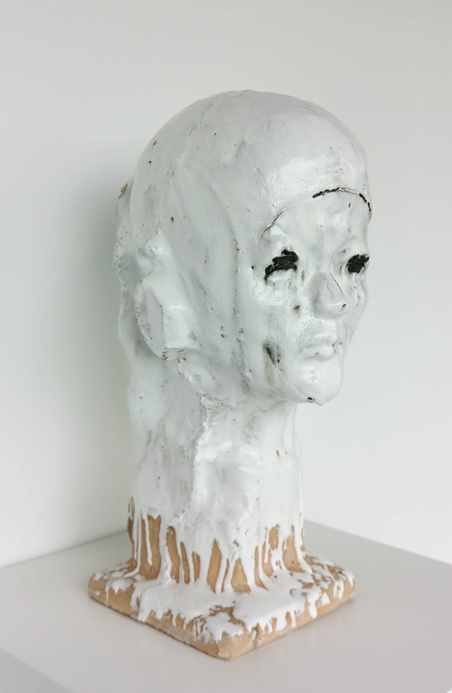 Johan Tahon - Sculptuur (keramiek, glazuur), Pris (Black) kopen? Bied vanaf 1500!