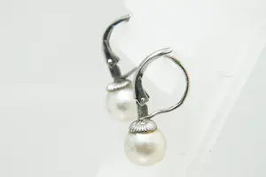 86 - Elegant paar 14krt wit gouden oorclips -  met 2 cultivé parels kopen? Bied vanaf 40!