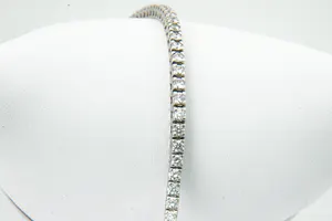 Chique Wit-gouden (14krt) & diamanten (2.40ct) "Tennis" dames-armband kopen? Bied vanaf 680!