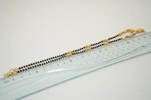 13 - Een traditioneel Oosters (India) hoog gehalte 20Krt gouden halssierraad kopen? Bied vanaf 520!