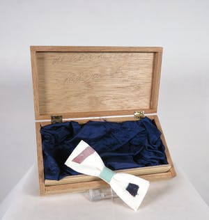 Rene Daniels - Gesigneerde multiple + zeefdruk uitgegeven door Galerie Bébert - De kelder de zolder kopen? Bied vanaf 750!