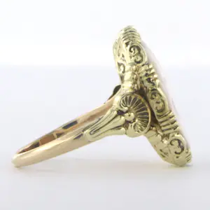 BWG gele ring bezet met een camee - ringmaat 16.5(52) kopen? Bied vanaf 90!