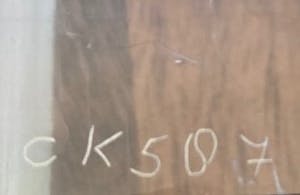 Niet of onleesbaar gesigneerd - Modernistische plexiglazen presse papier met hologram gesigneerd CK kopen? Bied vanaf 1!