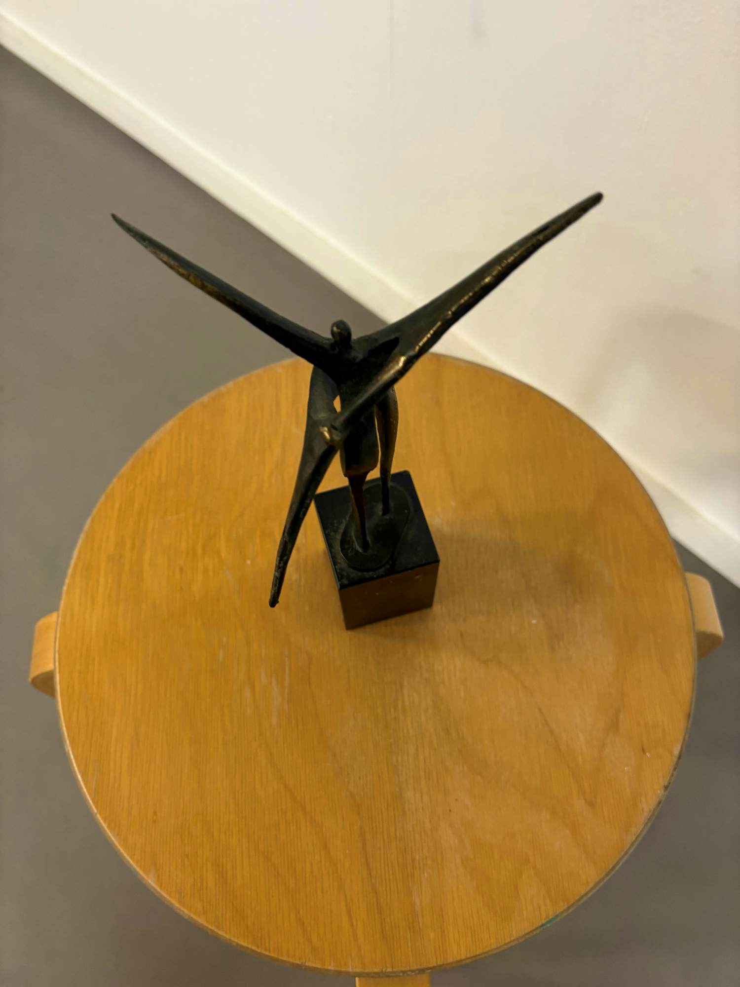 Corry Ammerlaan - Bronzen Beeldje Corry Amerlaan kopen? Bied vanaf 75!