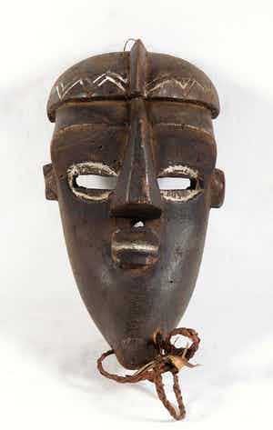 Lwalwa - Initiatiemasker verkocht voor € 1!