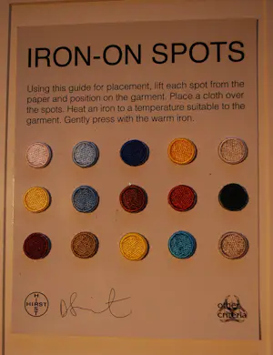 AcheterDamien Hirst - Iron-On Spots - Damien Hirst? Enchérissez de 200!