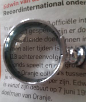 Niet of onleesbaar gesigneerd - Vergrootglas aan een ketting kopen? Bied vanaf 1!