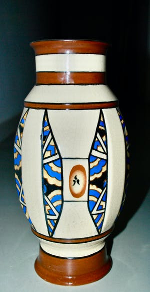 Niet of onleesbaar gesigneerd - Art Deco vaas met polychroom decoratie AMC August Mouzin & Compagnie kopen? Bied vanaf 1!