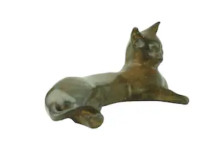 Pierre Chenet - Bronzen beeld van liggend katje kopen? Bied vanaf 219!