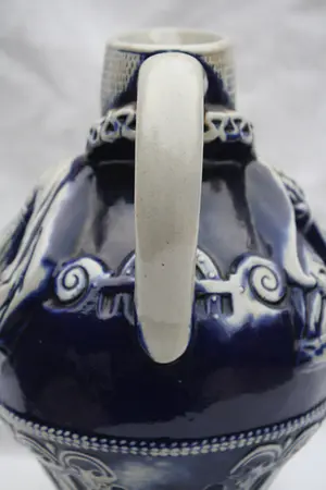 Niet of onleesbaar gesigneerd - Prachtige Orginele Gerzit Steengoed Baardman Kruik (20e eeuw) kopen? Bied vanaf 1!