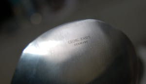 Georg Jensen - Helle Damkjaer: RVS schaaltje bladvorm- Leaf kopen? Bied vanaf 35!