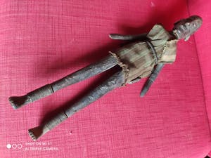 Dogon - houten POP, aangekleed kopen? Bied vanaf 1!