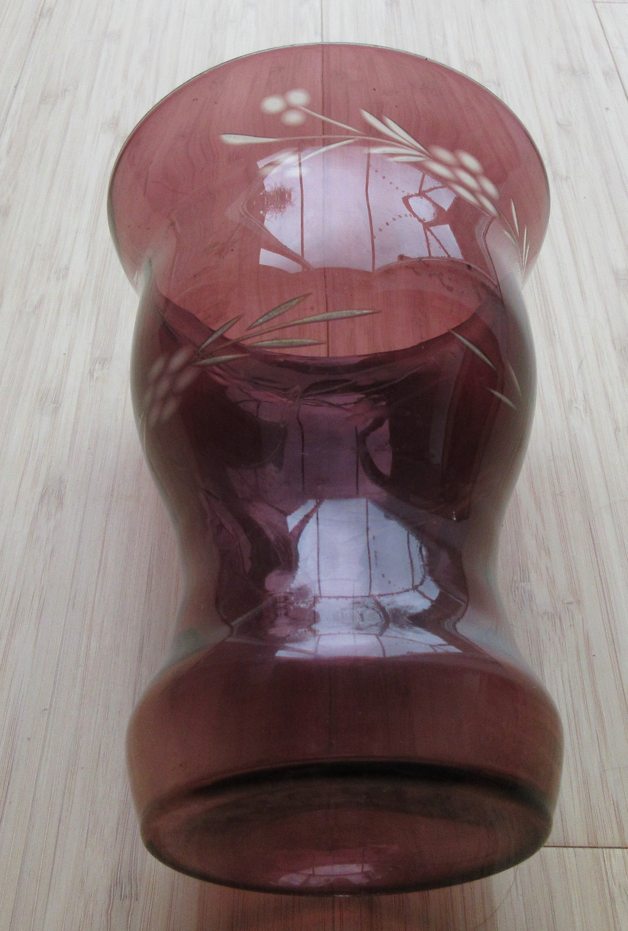 Niet of onleesbaar gesigneerd - Amethyst geslepen art deco kristallen vaasje kopen? Bied vanaf 1!