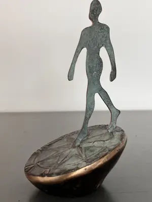 Desiree Tonnaer - Mens op zonnewijzer kopen? Bied vanaf 129!